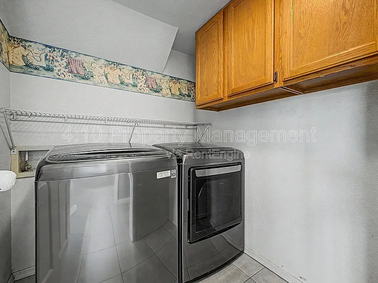 3236 E Hiddenview Dr — Photo 34