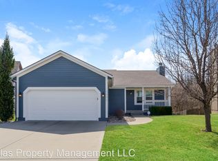 8405 NE 115th St, Kansas City, MO 64157