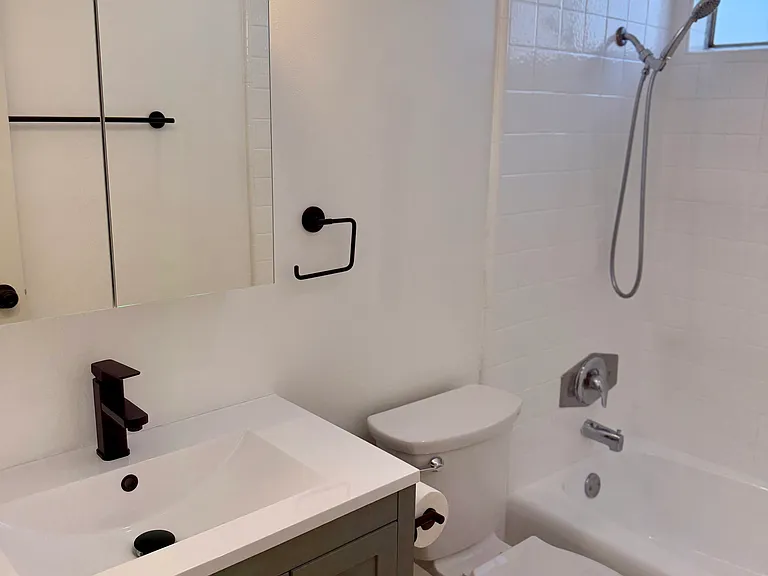 3045 E Theresa St #8 — Photo 14