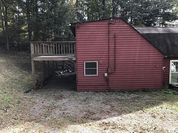 5th image of 176 Robinson Hollow Ln