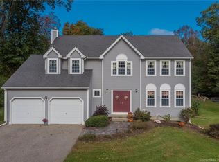 81 Old Rod Rd, Colchester, CT 06415