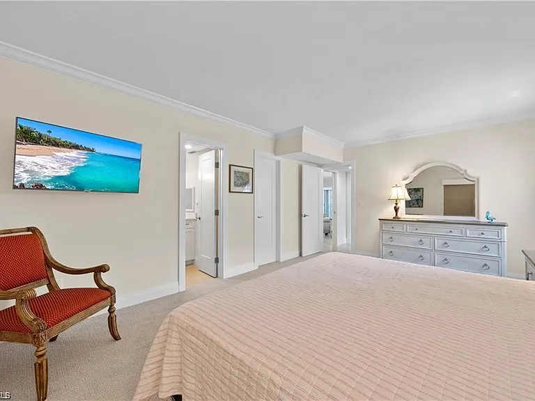 3070 Gulf Shore Blvd N #103 — Photo 16