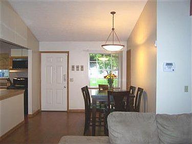 3rd image of 43020 Emerald Dr