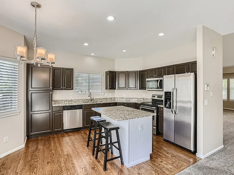 4721 S Biscay Ct — Photo 2