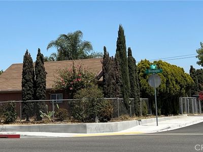 10001 Vine St, Bloomington, CA, 92316