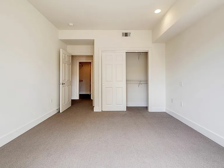 631 Pennsylvania Ave — Photo 13
