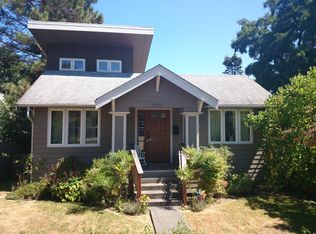 7332 32nd Ave SW, Seattle, WA 98126