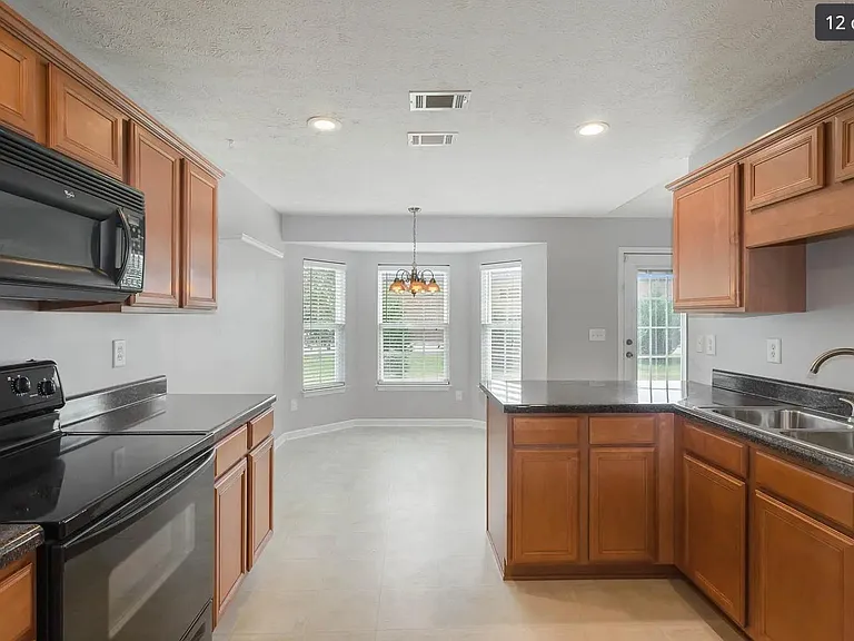 3002 Ping Ct — Photo 11