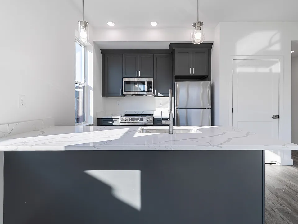 67 Harvest St #3