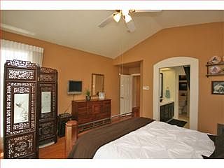 1st image of 1667 Valley Oaks Dr