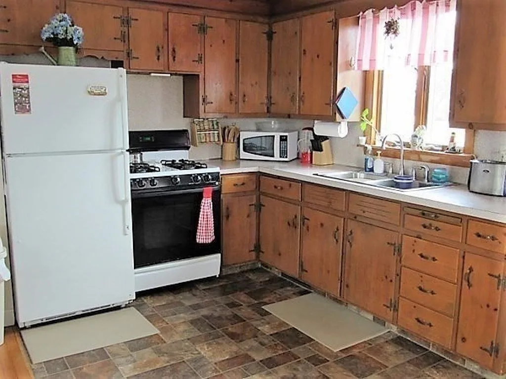 2 bed, 1.0 bath, 912 sqft, $1,650 — Photo 4