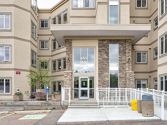 3rd image of 5 Gate Ave #208