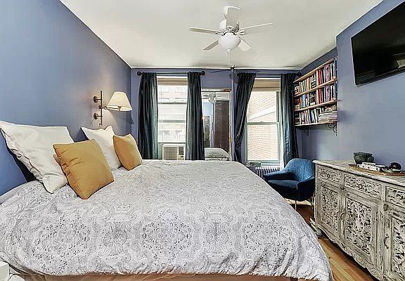 4th image of 504 W 55th St APT 3W
