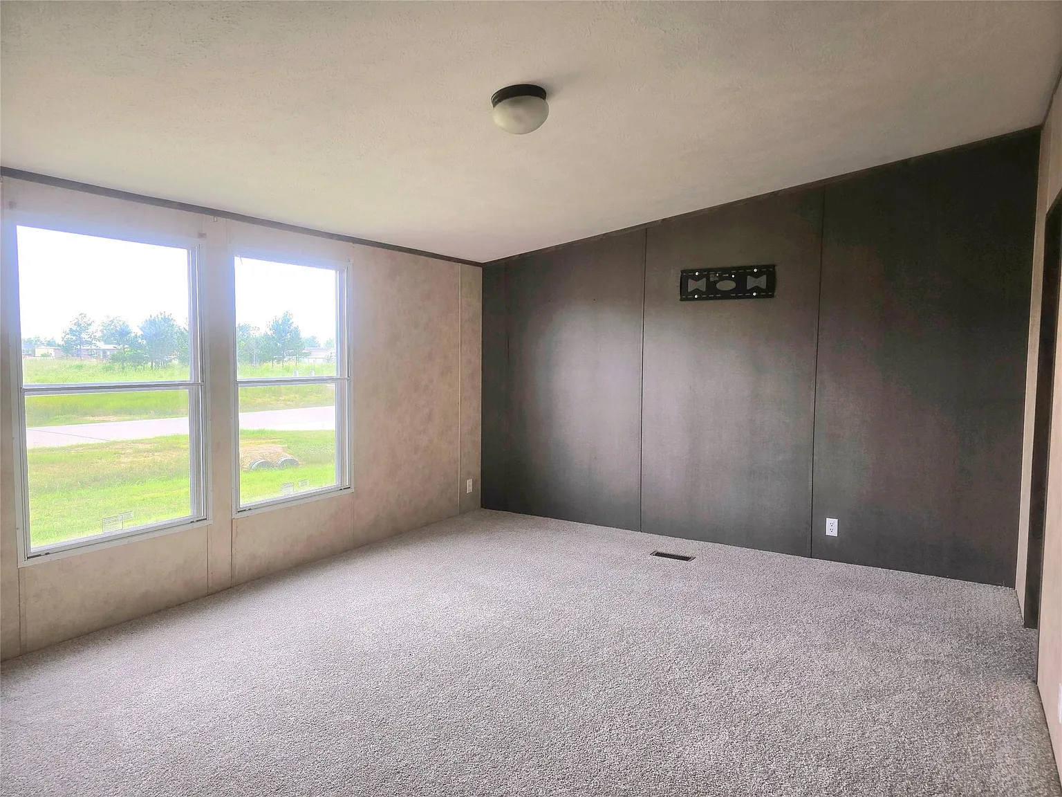 3 bed, 2.0 bath, $1,450 — Photo 4