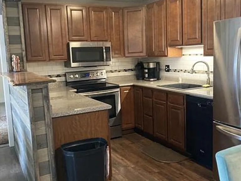 3403 Ryan Gulch Rd — Photo 2