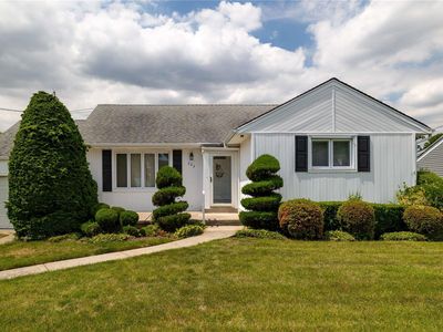 323 Christopher Street, Oceanside, NY, 11572