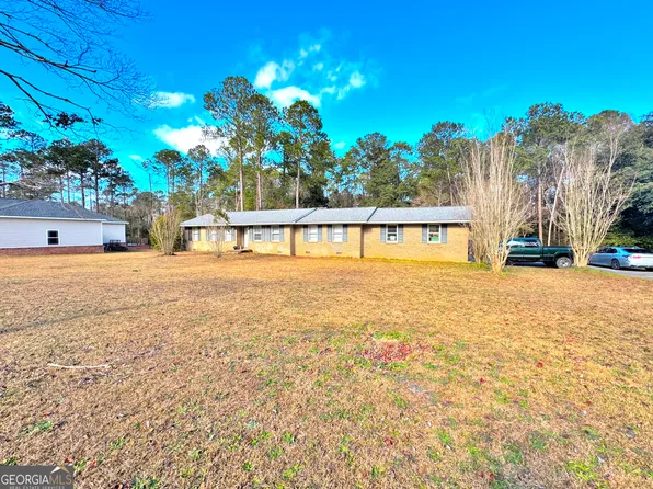 127 Morris Dr, Cochran, GA 31014