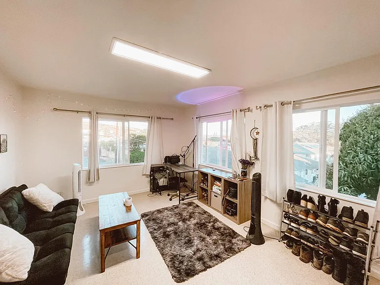 2249 Seaview Ave — Photo 1