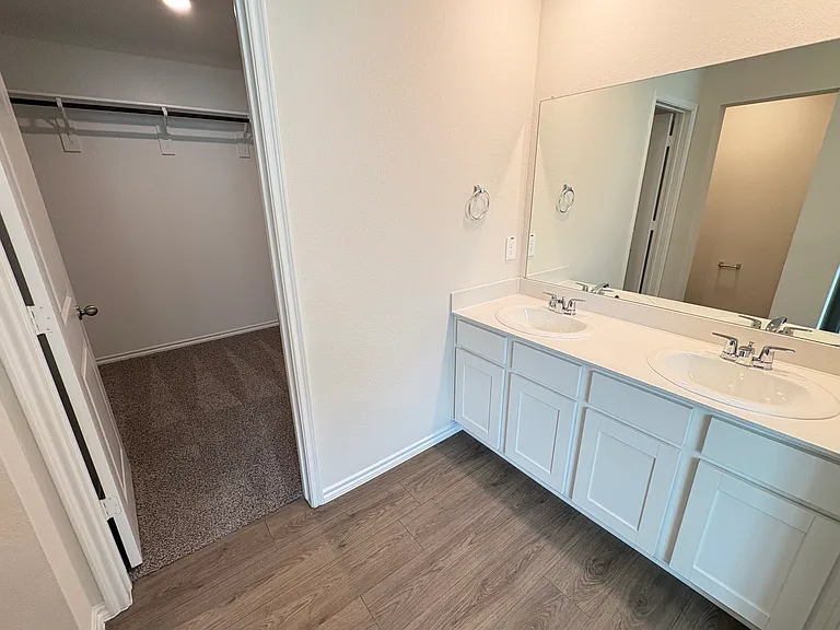 811 Orchid Way — Photo 12