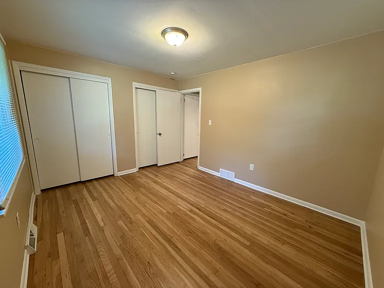 Bedroom 1, 2 closets