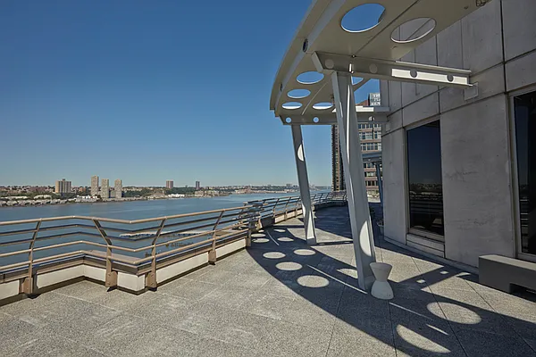 Sold by Avenue NYC Realty, Inc. | media 8