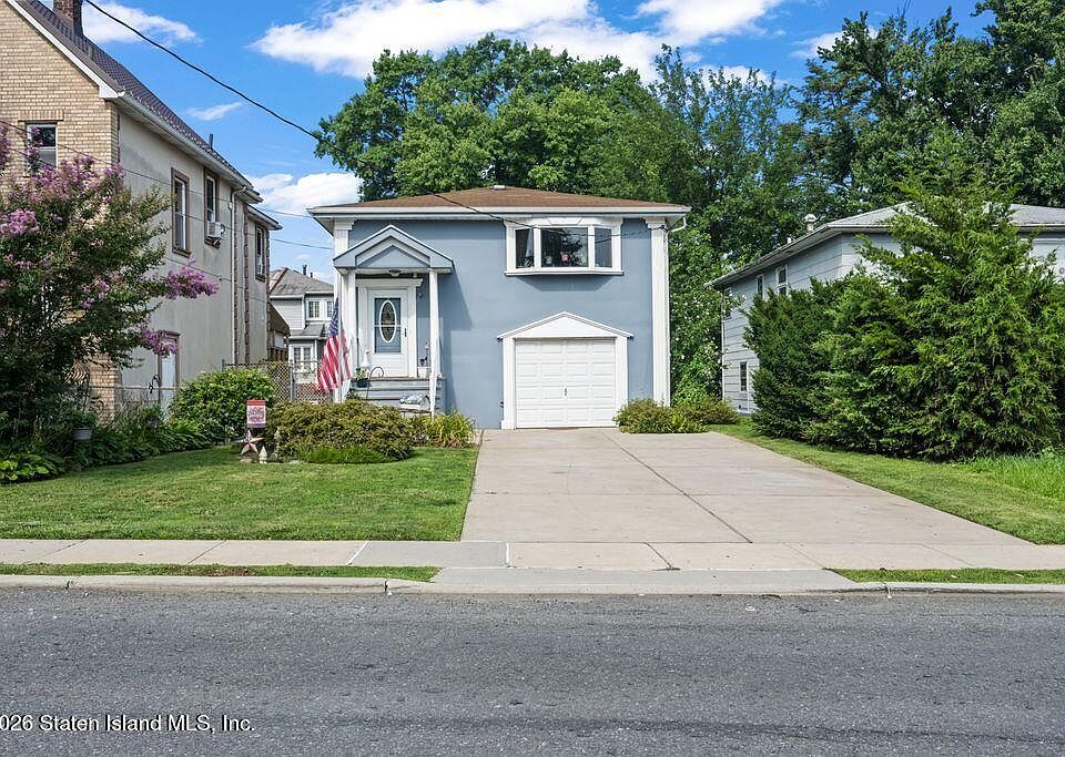 1st image of 266 Bradley Ave