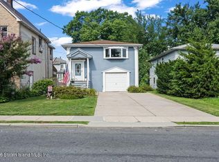 266 Bradley Ave, Staten Island, NY 10314