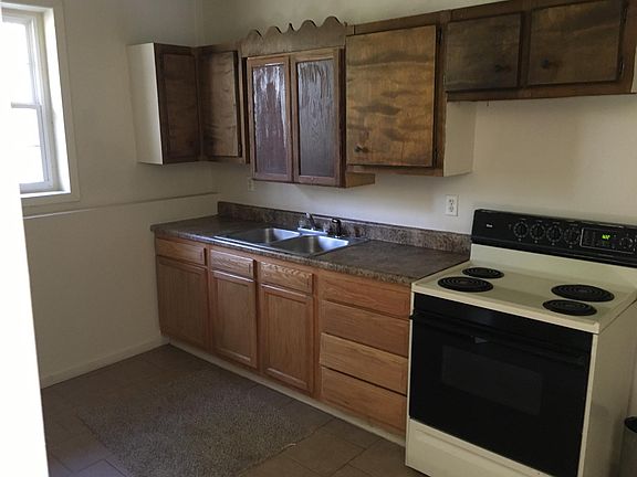 5th image of 101 Angelia St APT A