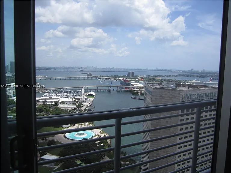 325 Biscayne Blvd #4316 — Photo 21
