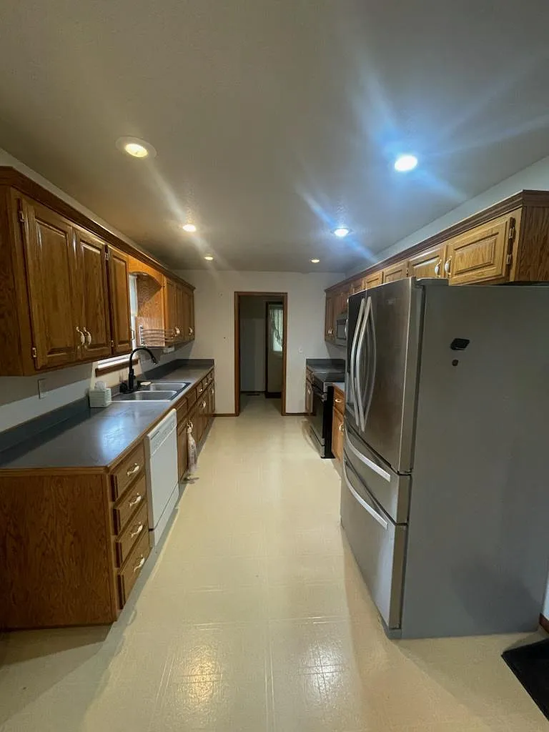 3 bed, 1381 sqft, $1,450 — Photo 3