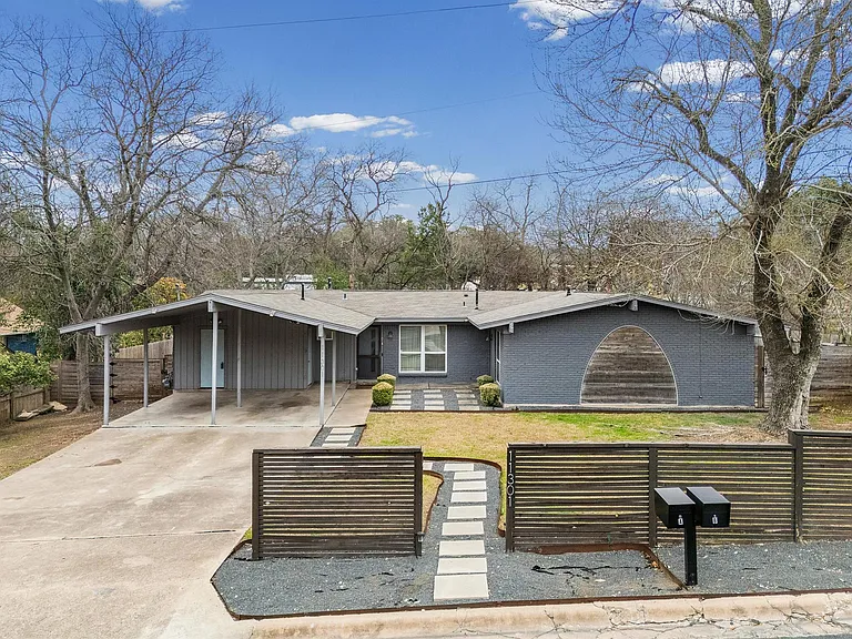 11301 Oakwood Dr #B — Photo 18