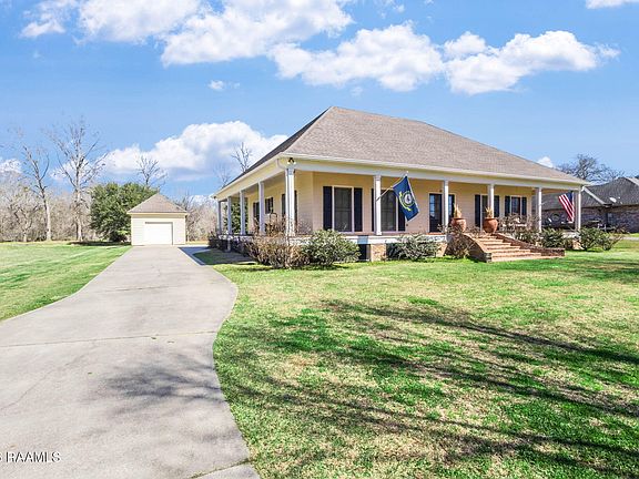 2nd image of 336 Gentry Rd
