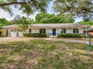 2723 W 11th St, Irving, TX 75060