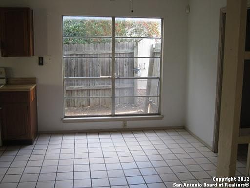 5th image of 14103 Queensway St