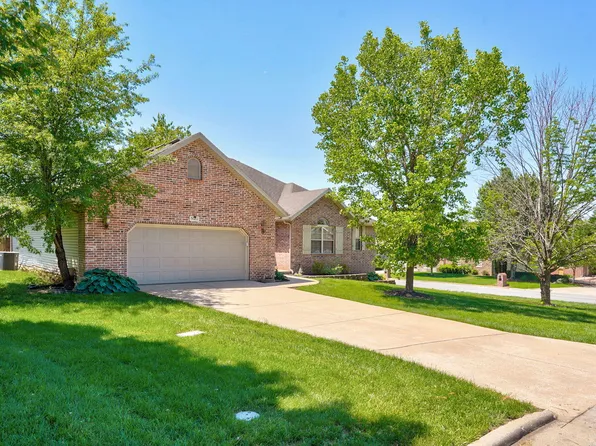 5120 E Sugarwood Street, Springfield, MO 65809
