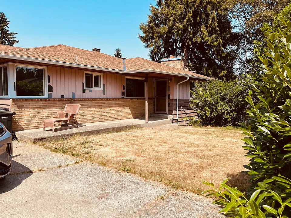 18104 4th Ave S