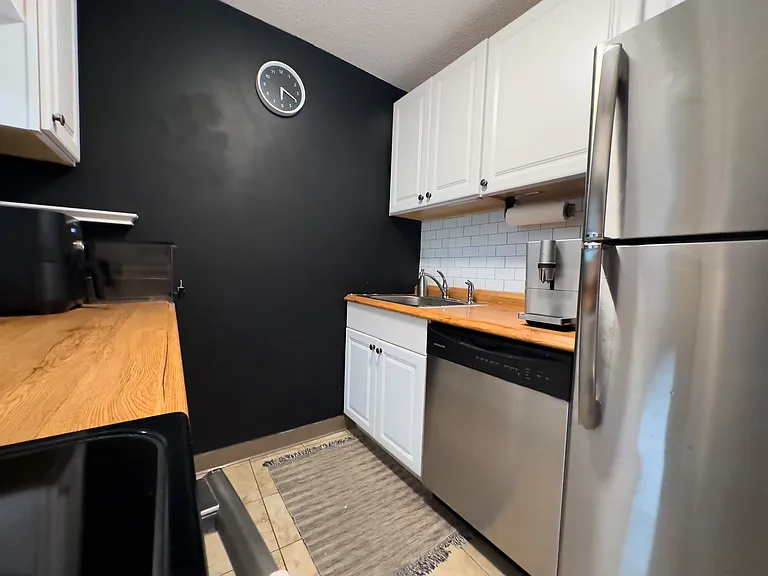 154 High St #403 — Photo 20