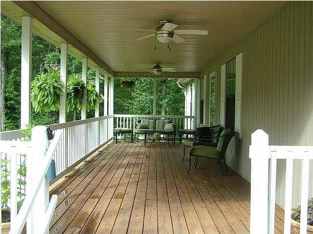 Wonderful covered porch 