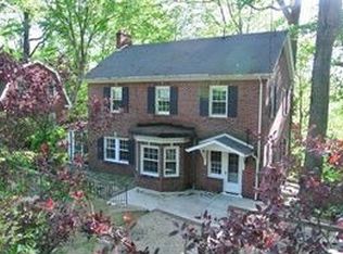 2805 Columbia Dr, Altoona, PA 16602