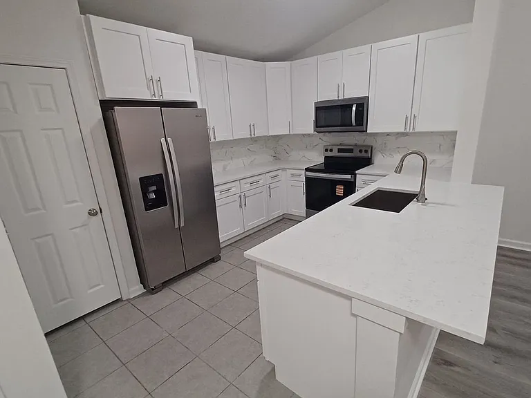 575 Oakleaf Plantation Pkwy #815 — Photo 6