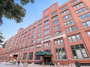 411 W Ontario St APT 214, Chicago, IL 60654