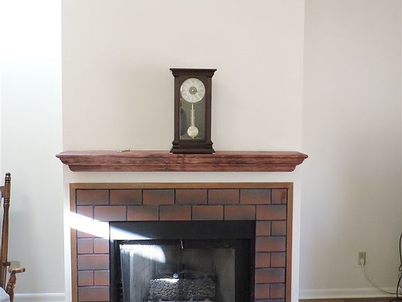 5th image of 1710 W North Shore Dr