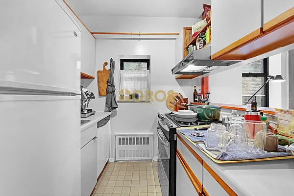 Rented by City Connections Realty | media 9