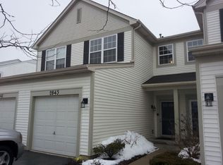 2843 Falling Waters Dr, Lindenhurst, IL 60046