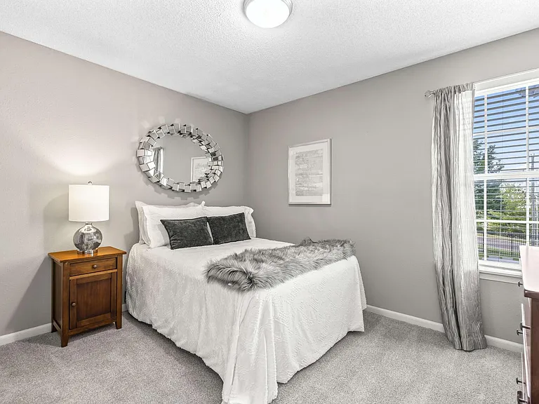 The Louis Townhomes — Photo 38