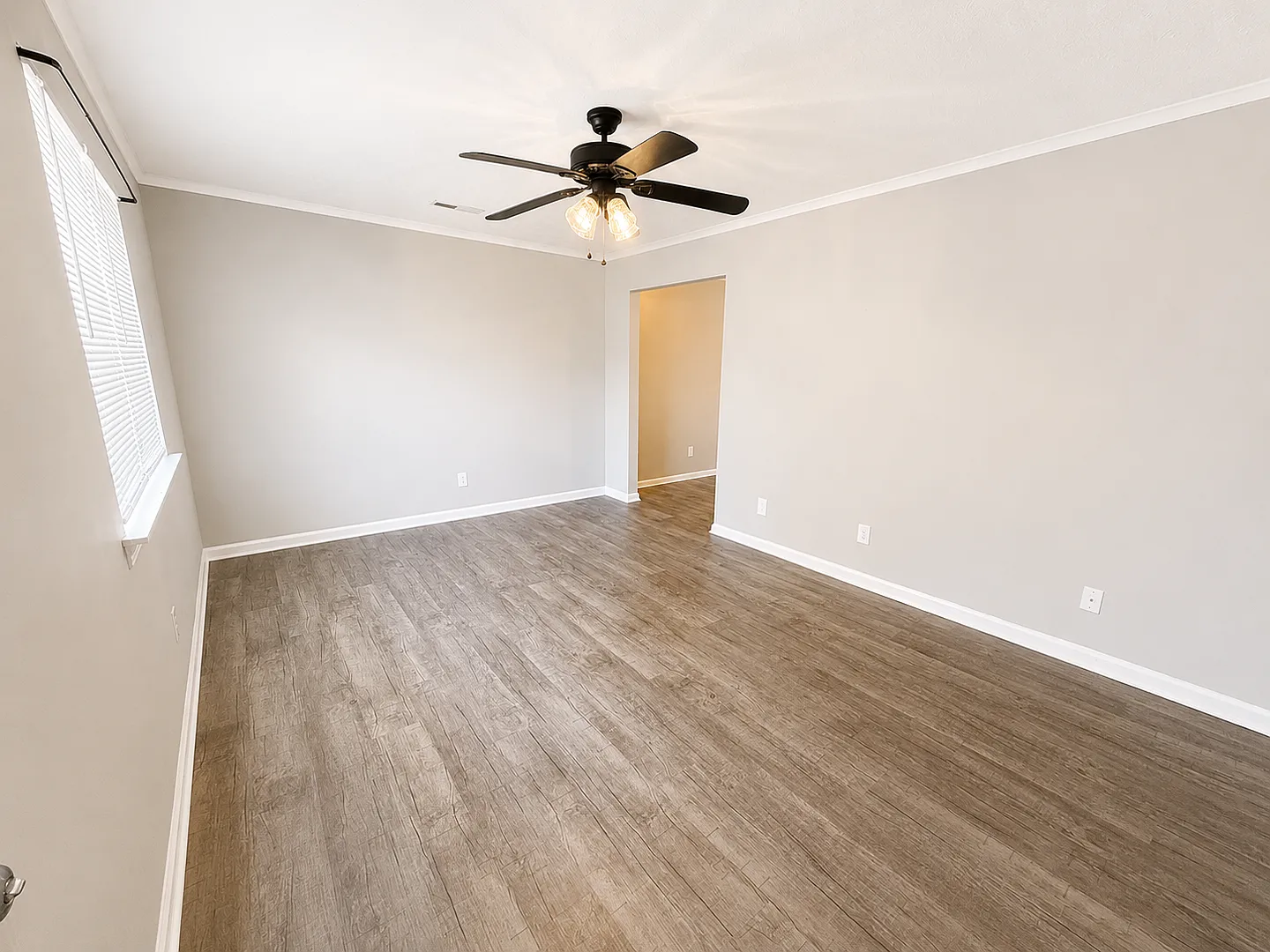 128 Bradley Rd — Photo 1