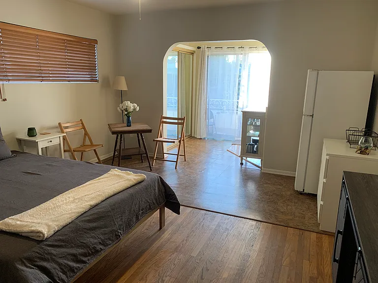 This unit can come furnished or unfurnished.