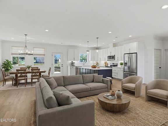 3rd image of 4623 Alan Springs Ln