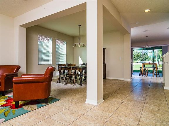 4th image of 112 Parsons Woods Dr