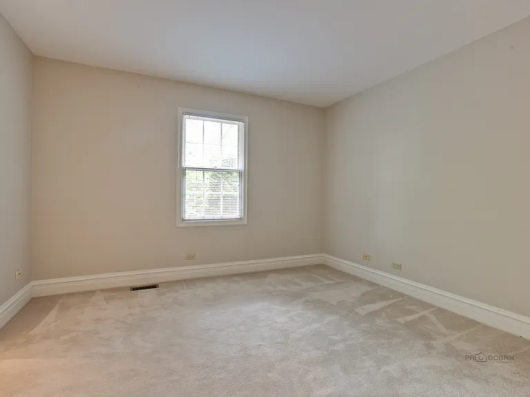 427 N Sheridan Rd — Photo 32